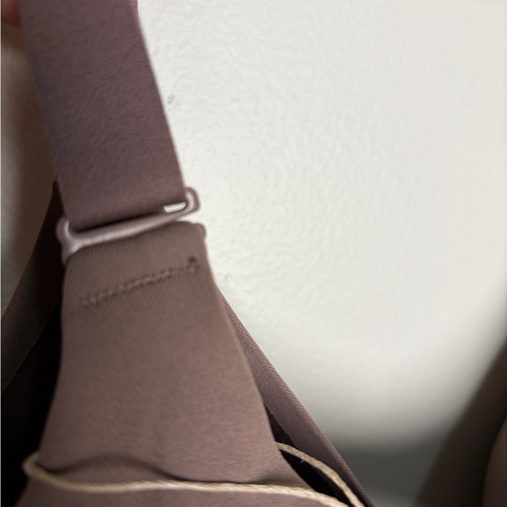 SKIMS Fits EverybodyT-Shirt Bra in Umber NWT - Picture 5 of 6